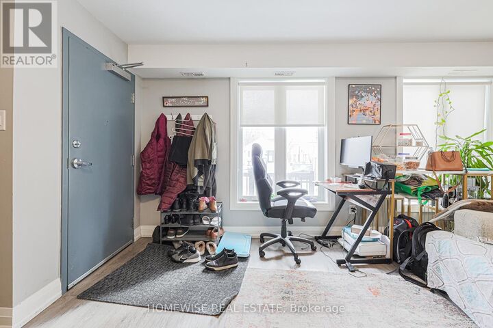 Property Photo: 814 Glencairn Avenue 101 ON M6B 2A3