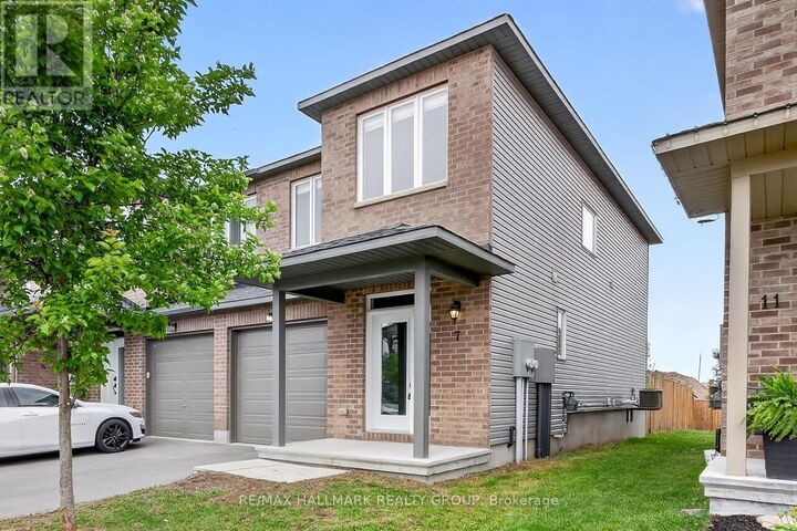 Property Photo:  7 McPhail Road  ON K7C 0W8 