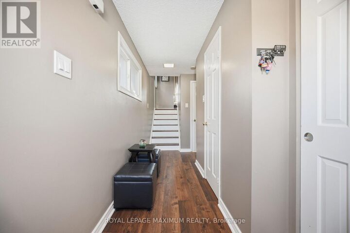 Property Photo:  7493 Bybrook Drive  ON L4T 3R4 
