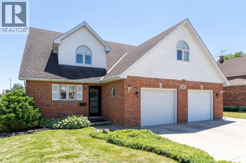 Property Photo: 925 James Street ON N8A 2P6