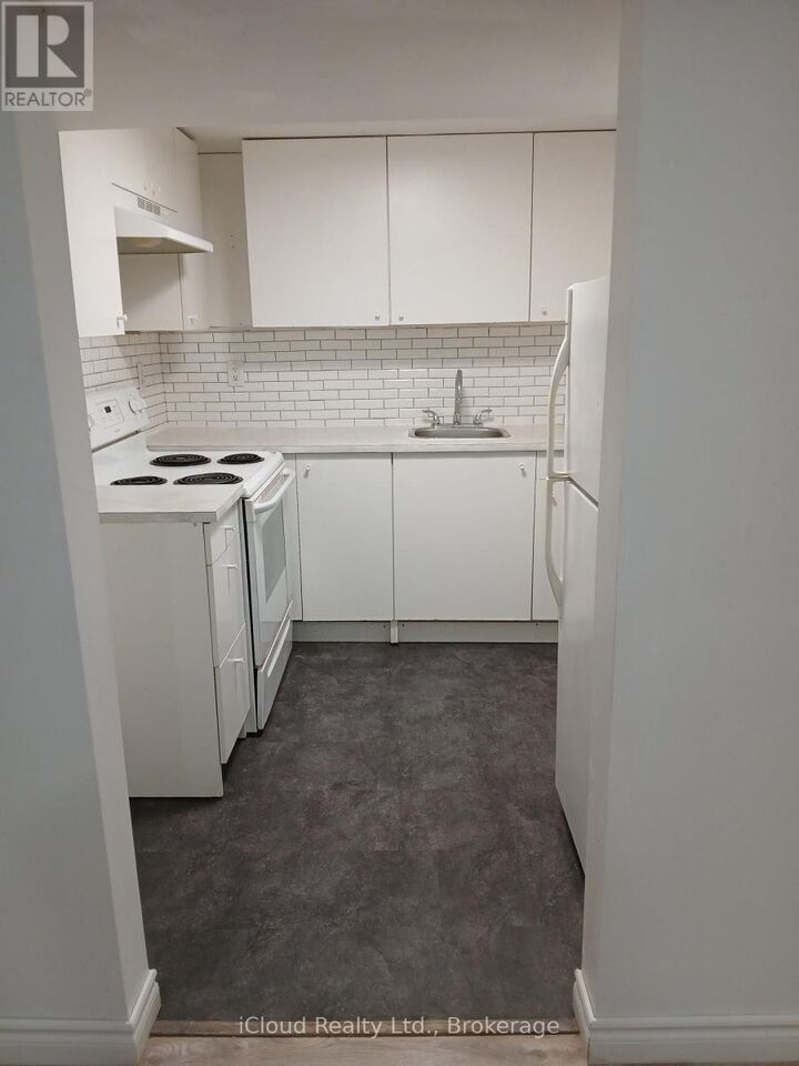 Property Photo: 24 Chilton Drive ON L8J 1M2