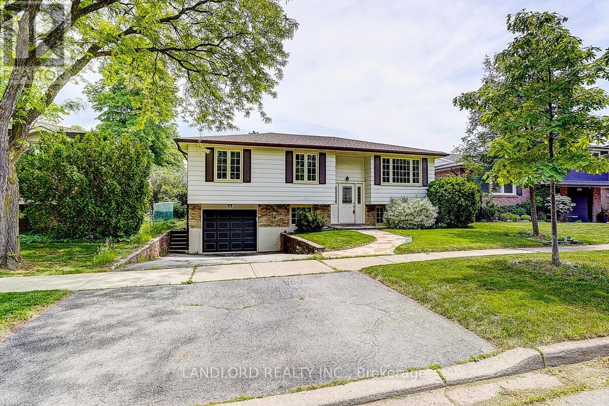 Property Photo:  2294 Wyandotte Drive  ON L6L 2T6 