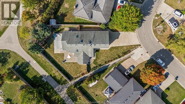 Property Photo: 1467 Guildwood Crescent ON N9H 2B3