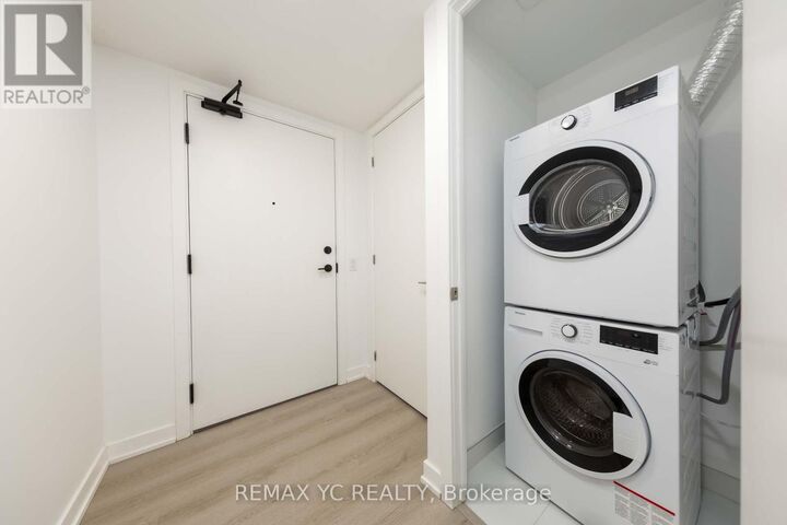Property Photo: 100 Queen Street East 2515 ON M5C 0B5