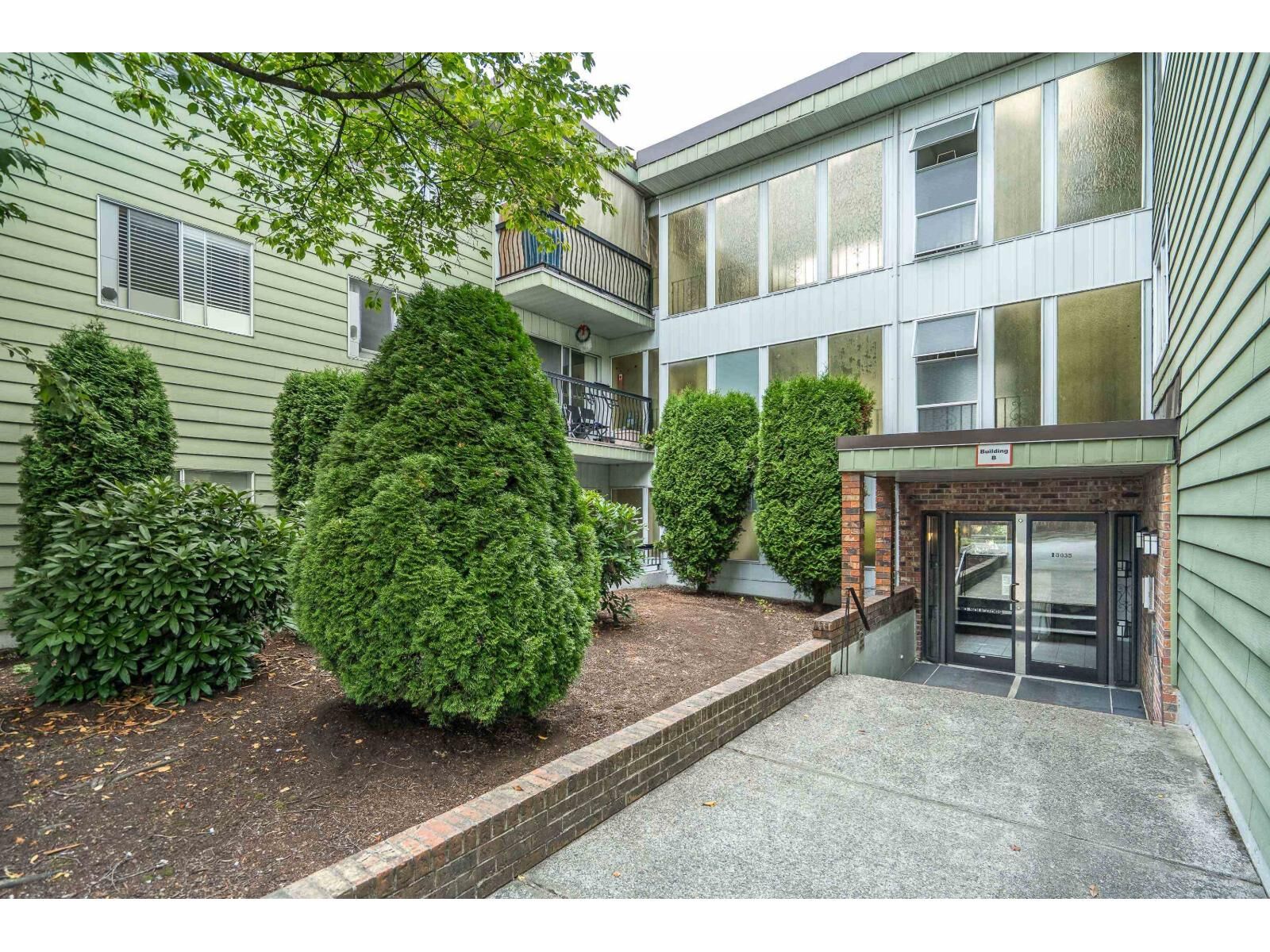 Photo de la propriété: 8635 120 Street 392C BC V4C 6R5