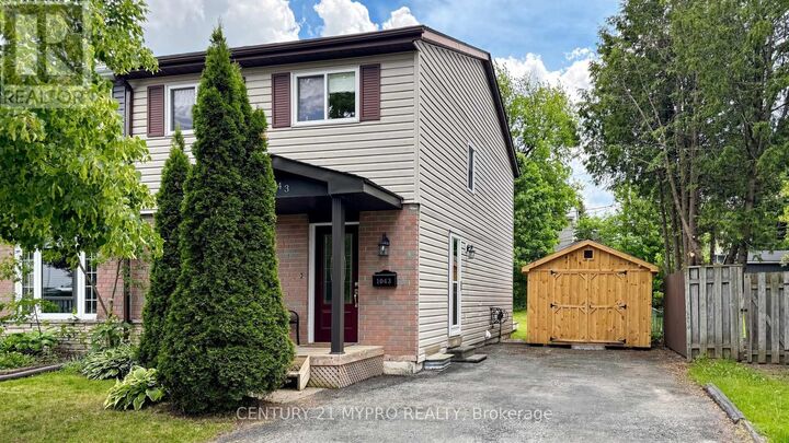 Property Photo:  1043 12th Street East  ON N4K 5V4 