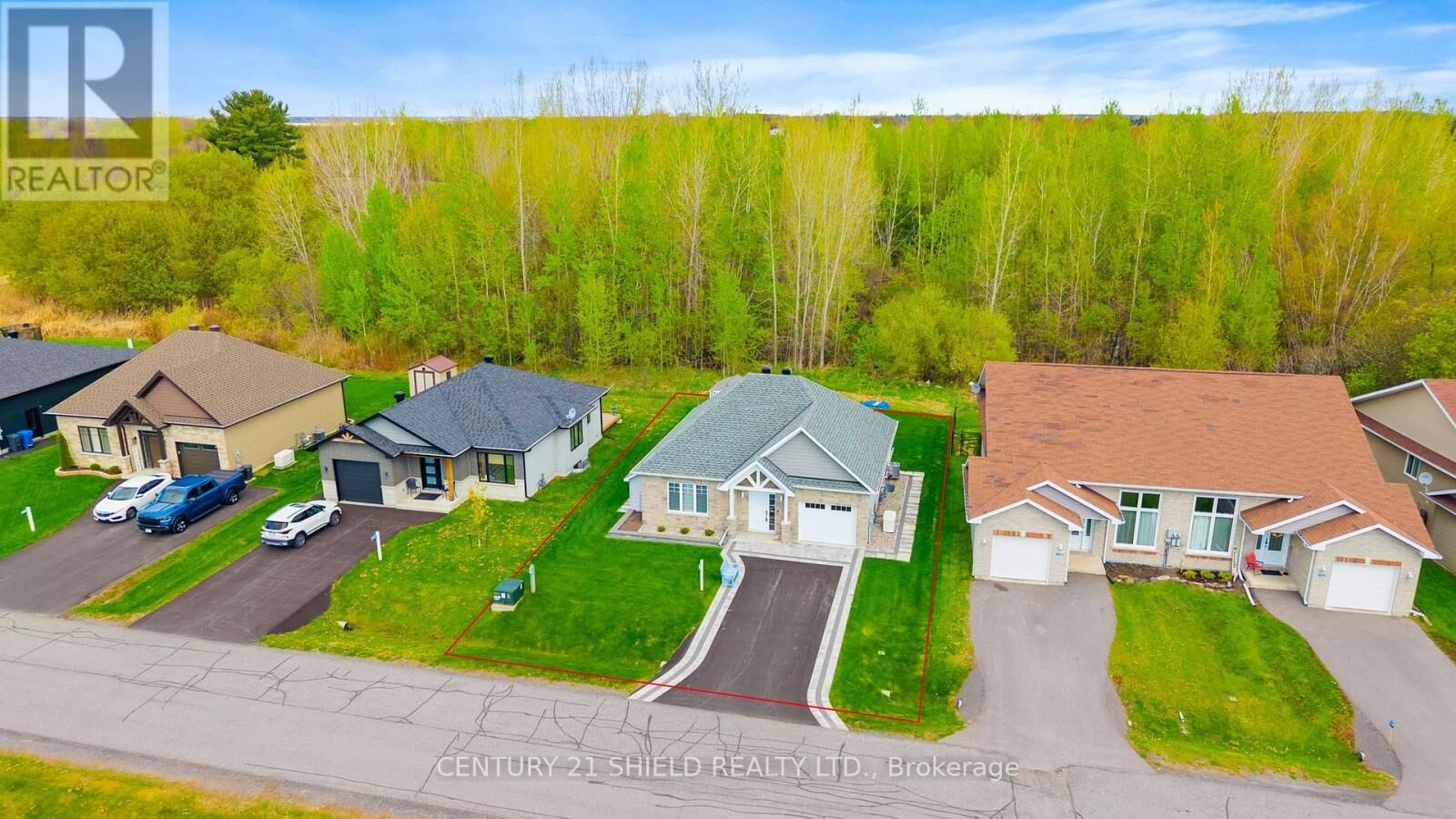 Property Photo:  20317 Andrea Avenue  ON K0C 2C0 