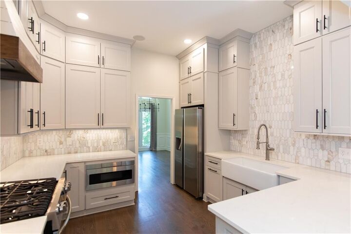 Property Photo: 1312 Oak Bluff Court GA 30114