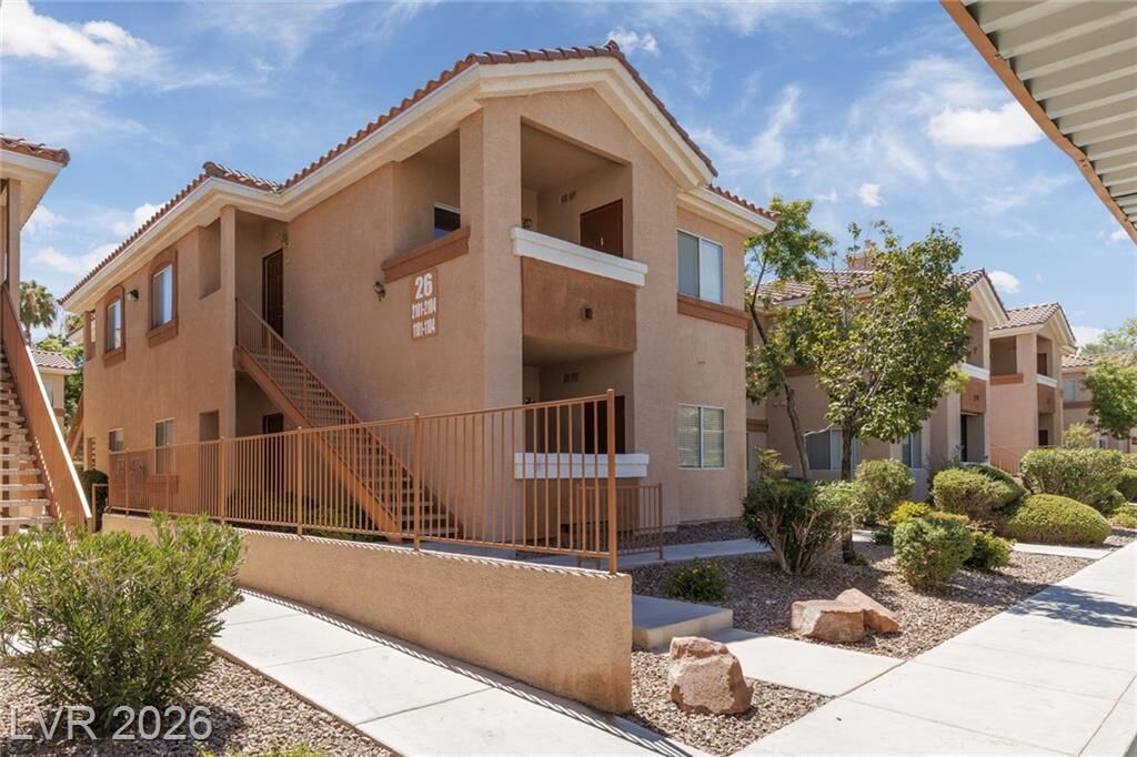 Property Photo:  1050 East Cactus Avenue 1101  NV 89183 