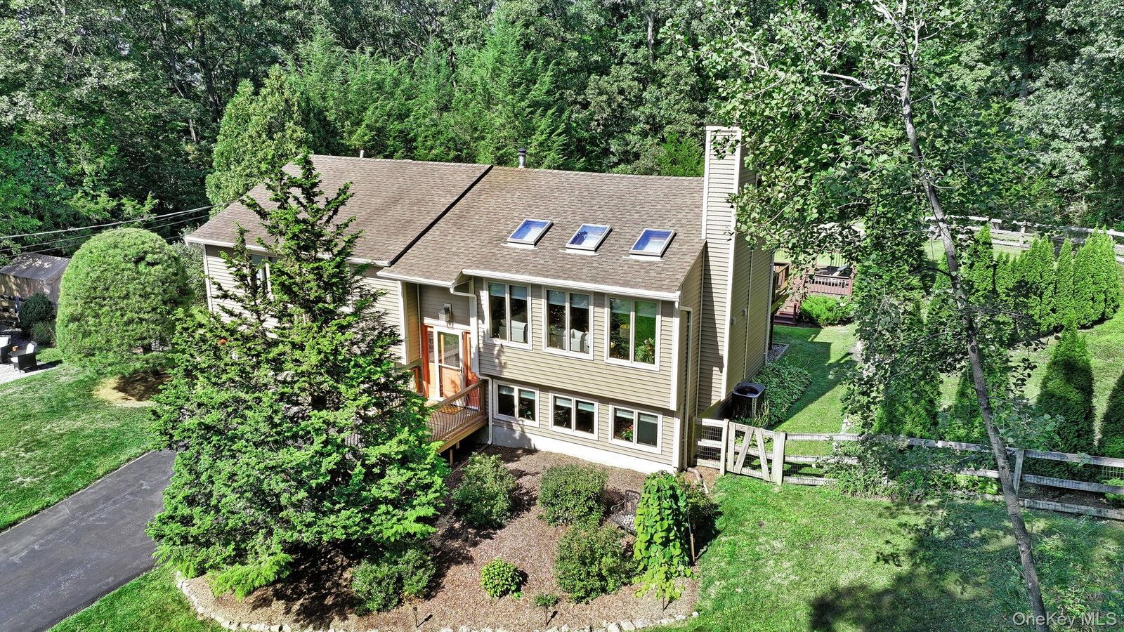 Property Photo: 1480 State Route 17A NY 10990