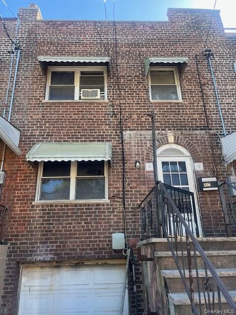 Property Photo:  3350 Fish Avenue  NY 10469 