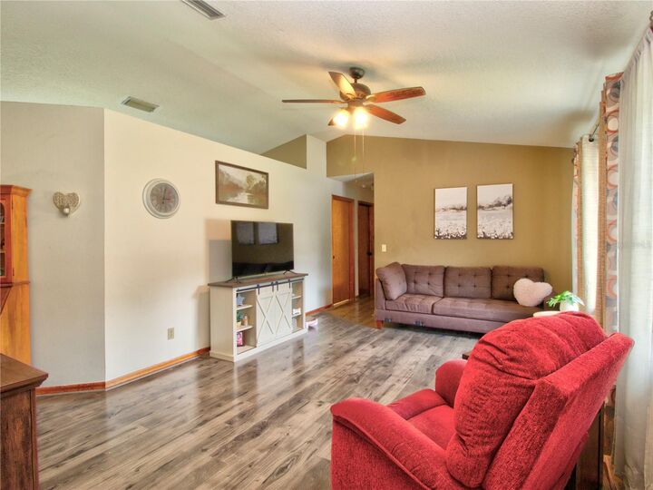 Property Photo: 3815 SE 62nd Street FL 34480