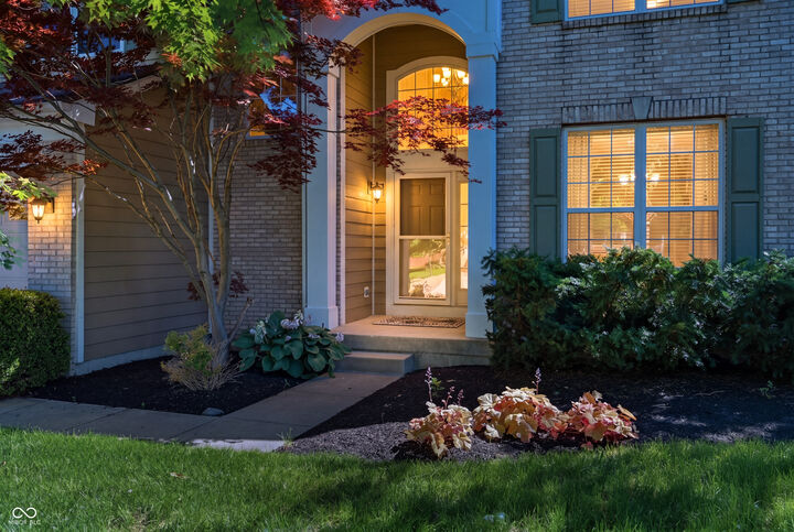 Property Photo:  14105 Conner Knoll Parkway  IN 46038 