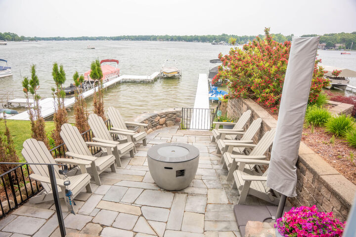 Property Photo: 6550 N Shore Drive MI 49234