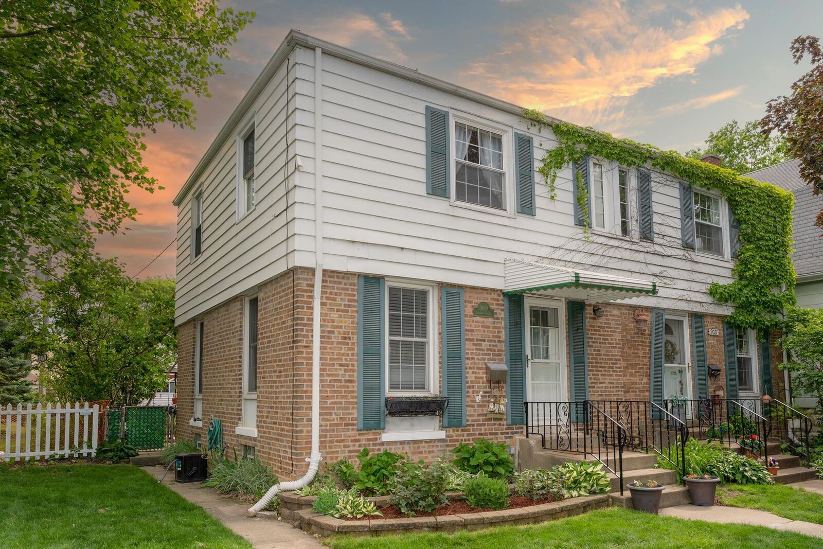 Property Photo:  9019 Lincoln Avenue  IL 60513 