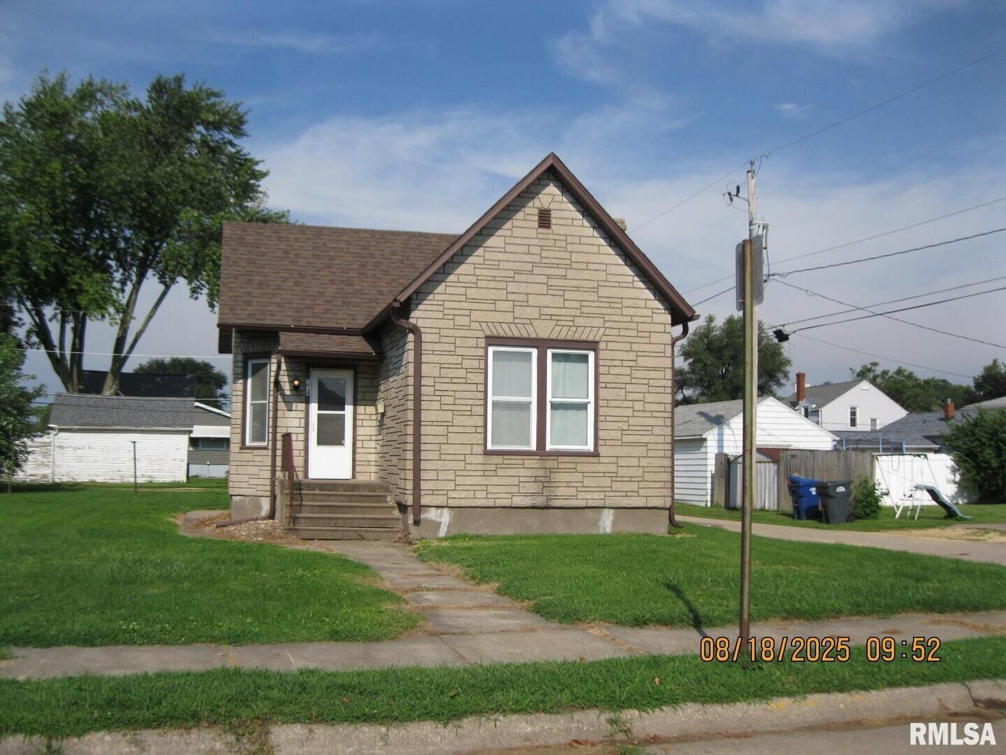 Property Photo:  714 Isabella Court  IA 52732 