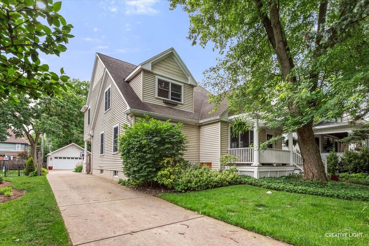 Property Photo: 325 S Madison Avenue IL 60525
