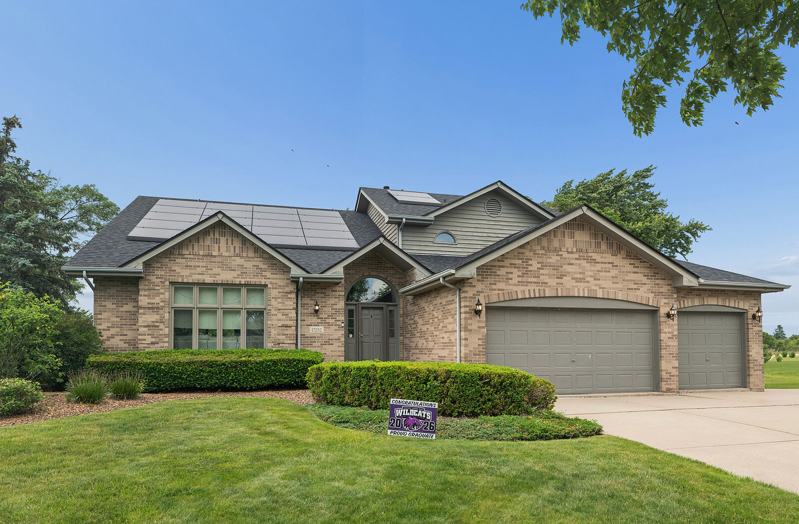 Property Photo:  17252 Grange Drive  IL 60467 