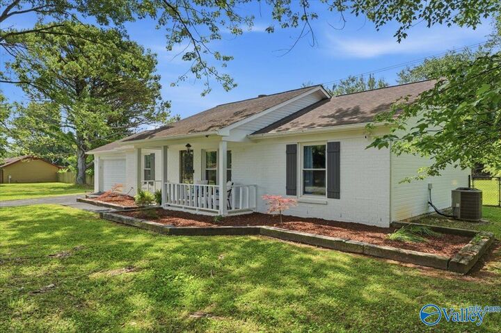 Property Photo: 202 Frances Amelia Drive AL 35811