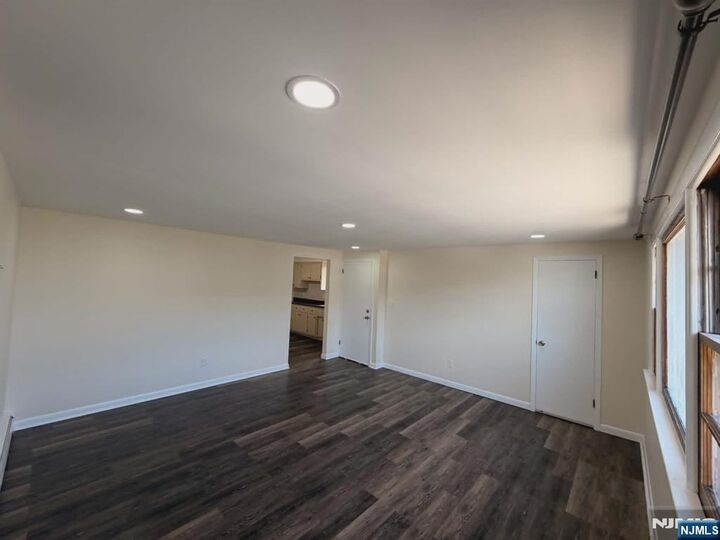 Property Photo:  355 Devon Street  NJ 07032 