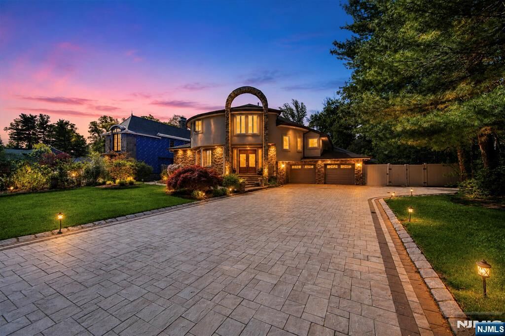 Property Photo: 290 Dunkerhook Road NJ 07652