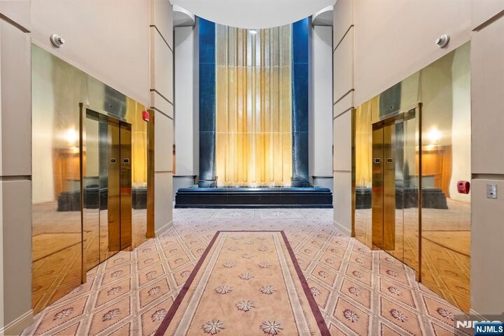 Property Photo:  100 Carlyle Drive Vp6  NJ 07010 