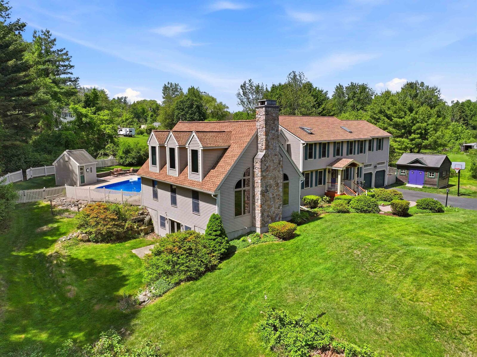 Property Photo:  22 Clark Circle  NH 03076 