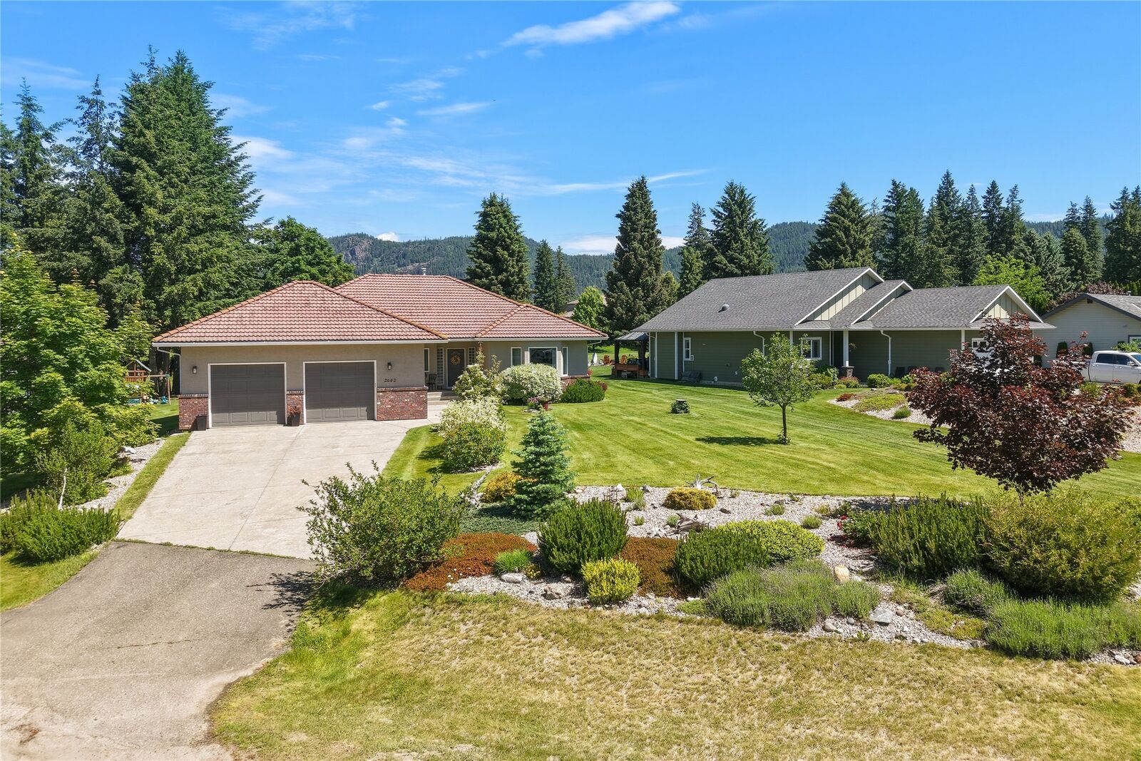 Property Photo: 2642 Golf View Place BC V0E 1H2