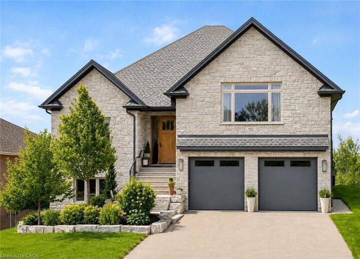 122 Ridgeview Drive — photo 1