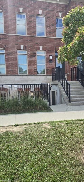 Property Photo:  275 Max Becker Drive 4  ON N2E 4G2 