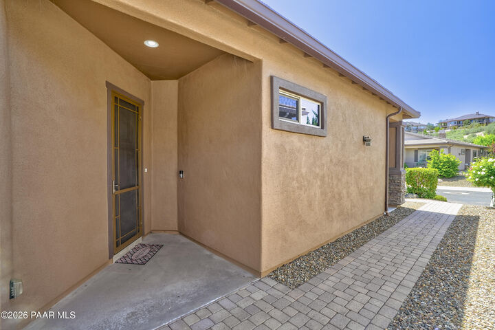Property Photo:  1628 Bonavista Place  AZ 86301 