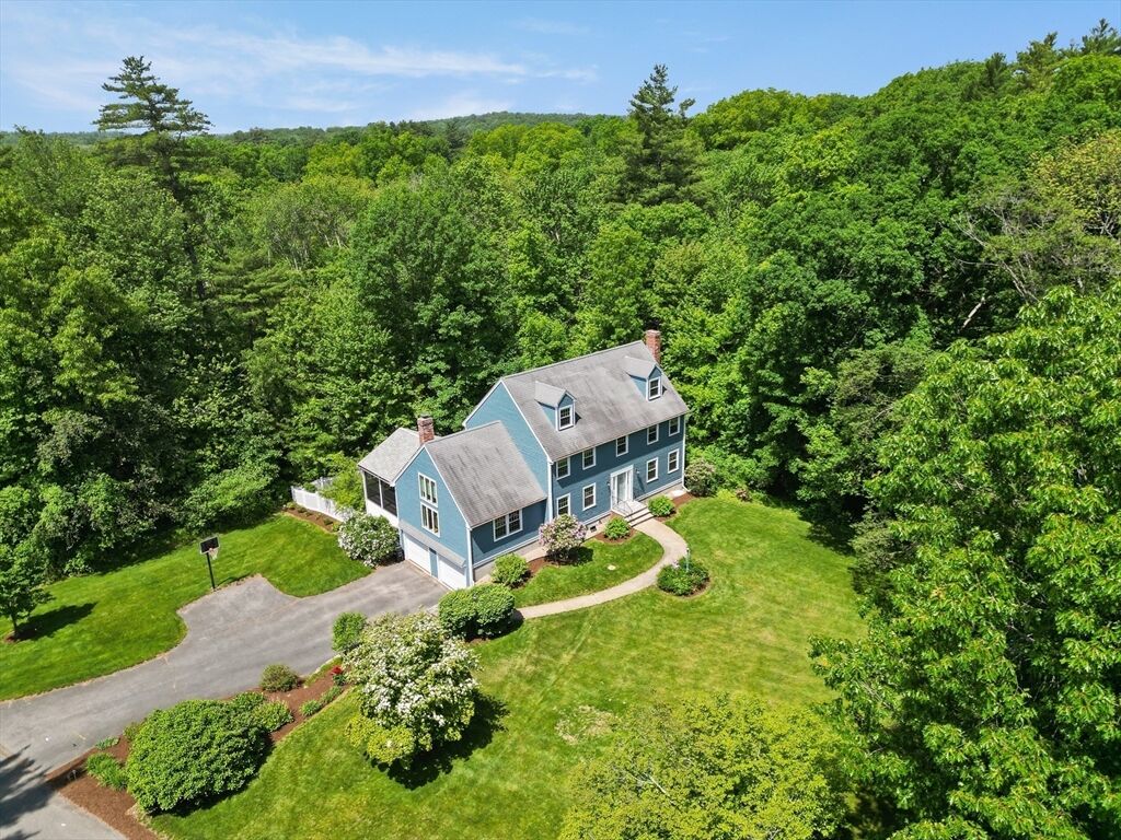 Property Photo:  8 Caitlin Ln  MA 01983 