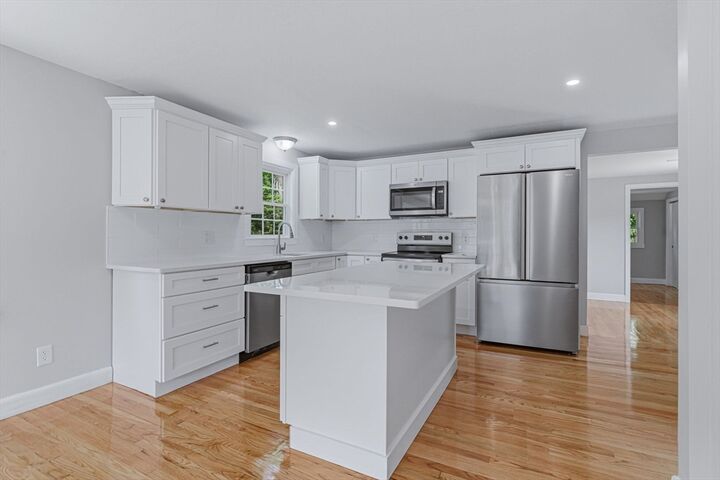 Property Photo:  95 Circle Dr  MA 02093 