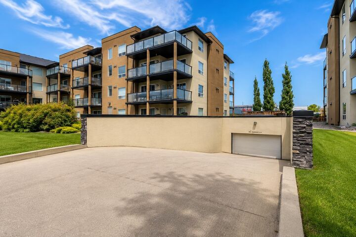 Property Photo:  9120 96 Avenue 115  AB T8X 0A1 