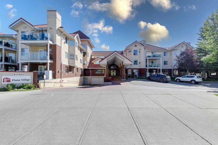 Property Photo:  1818 Simcoe Boulevard SW 1118  AB T3H 3L9 