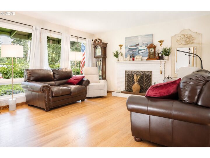 Property Photo:  3112 Upper Dr  OR 97035 