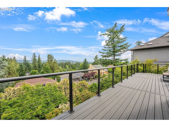 Property Photo:  99 Garibaldi St  OR 97035 