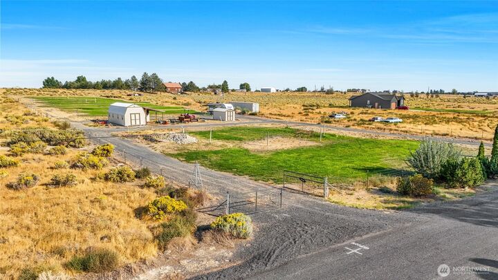 Property Photo: 7837 Stonecrest Road NE WA 98837