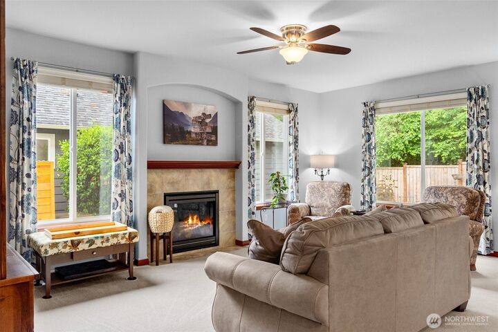 Property Photo:  4643  Helena Avenue SE  WA 98503 