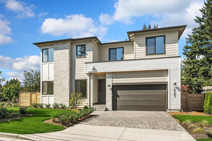 Property Photo: 16503 NE 25th Place WA 98008