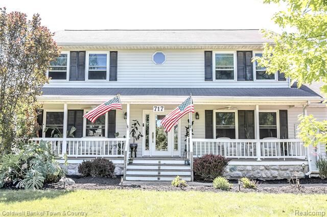 Property Photo:  717 N Youngs Road  MI 48412 