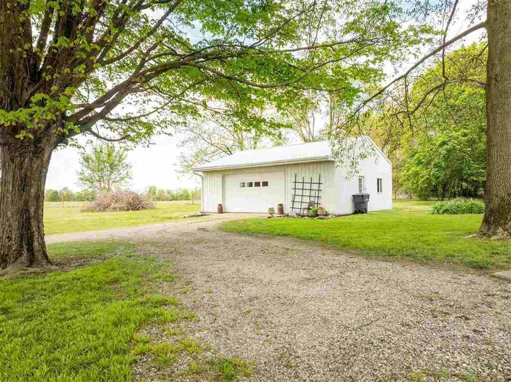 Property Photo:  2934 State Road 122  IN 47374 