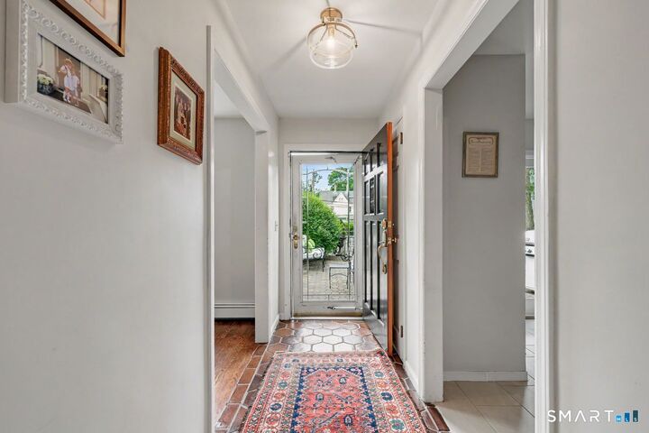 Property Photo:  112 East Avenue  CT 06840 