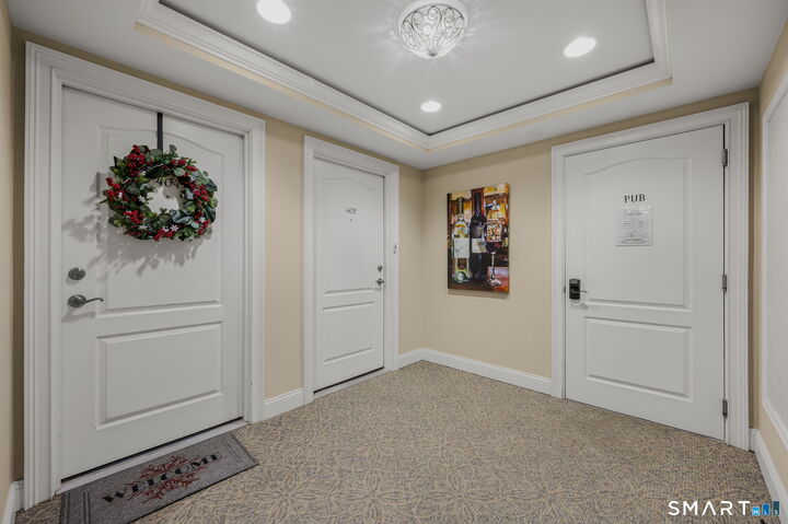 Property Photo: 461 Bank Street 402 CT 06320