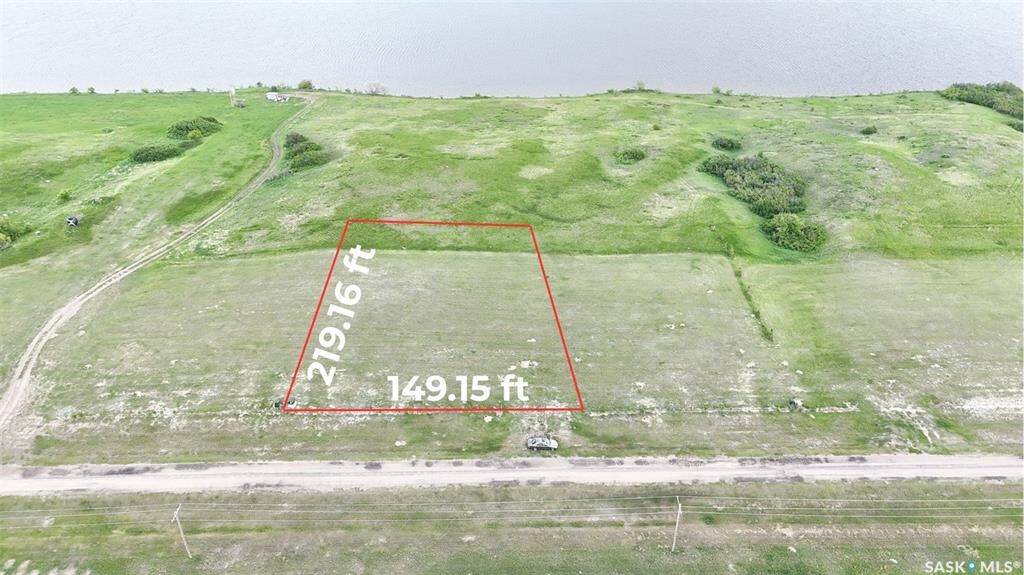 Property Photo:  118 Sunrise Drive S  SK S7C 0A6 