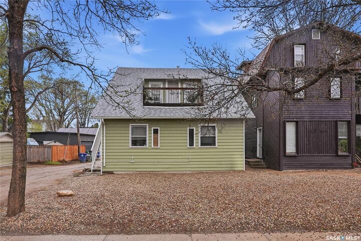 Property Photo: 813 12th Street E SK S7N 0H7