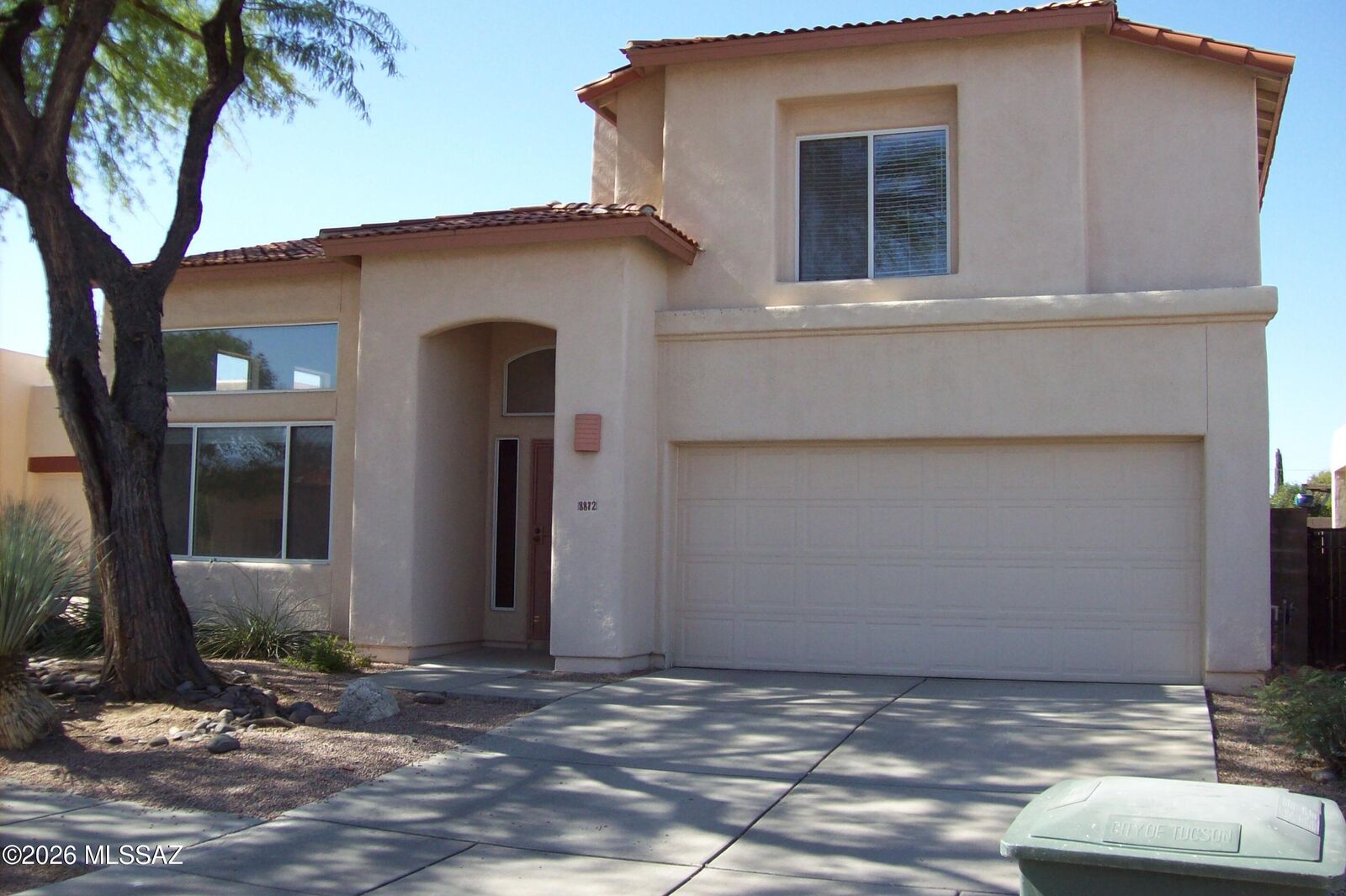 Property Photo: 8872 E Desert Lily Place AZ 85715
