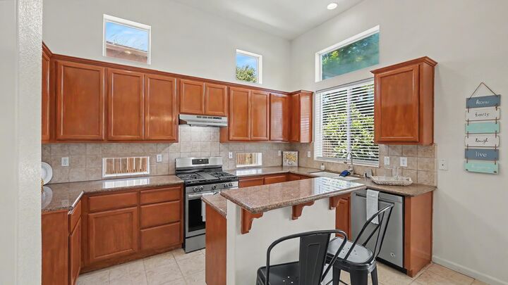 Property Photo: 4212 W Clinton Court CA 93291