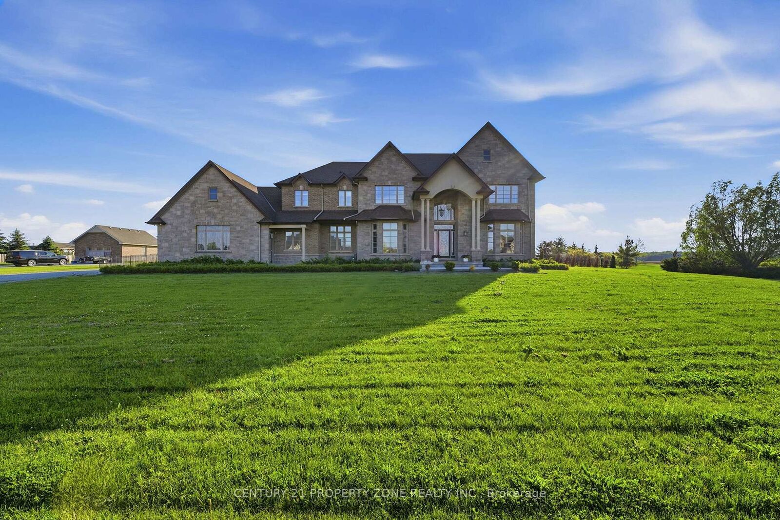 Property Photo: 14 Wisteria Lane ON N0A 1R0