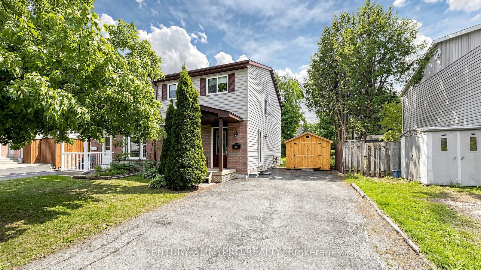 Photo de la propriété:  1043 12th Street E  ON N4K 5V4 